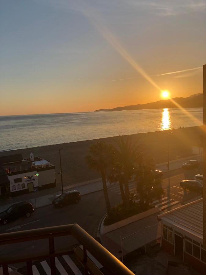Apartamento En Primera Linea De Playa Salobreña Eksteriør billede